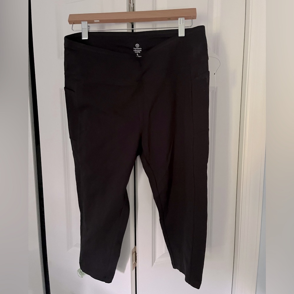 Talbots cotton capri with shirred leg at calf